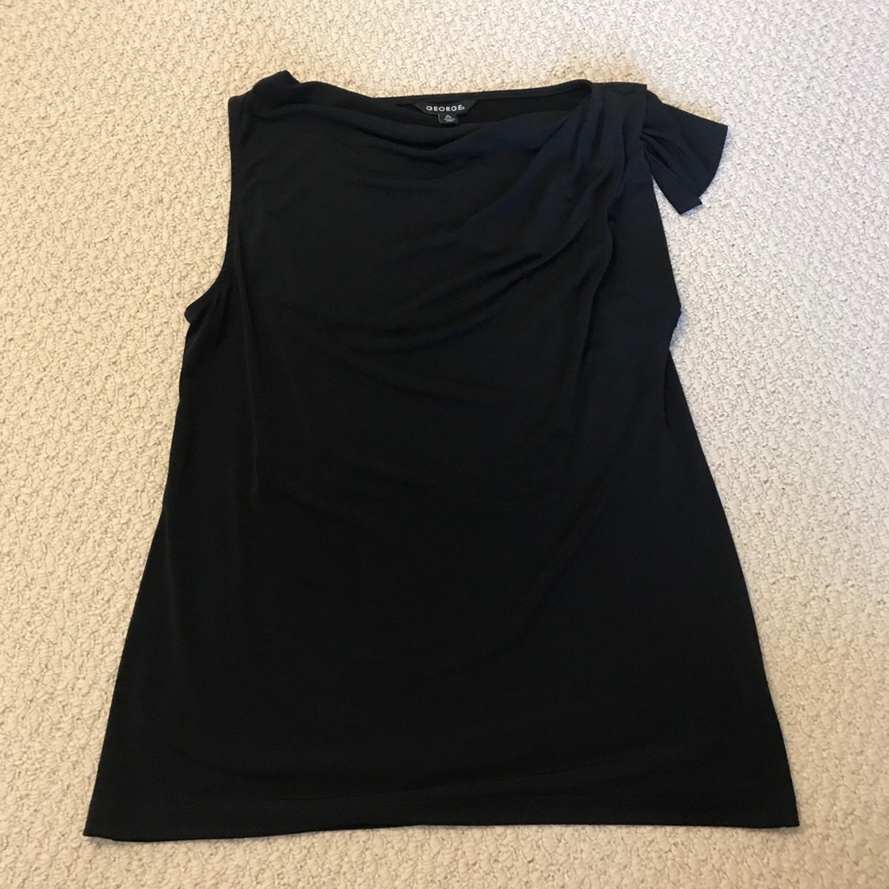 SOLD *******Black cute sleeveless shell